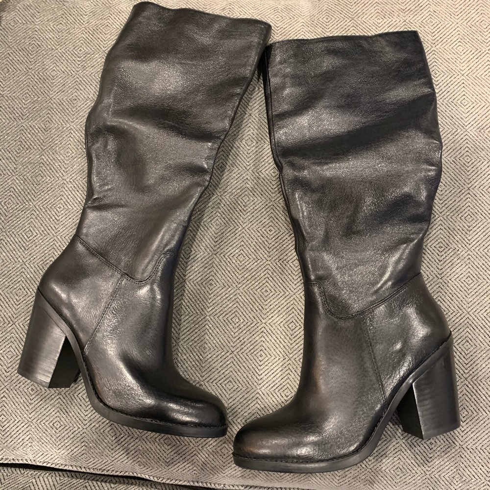 NWOT Nine West Leather Black Heeled Boots